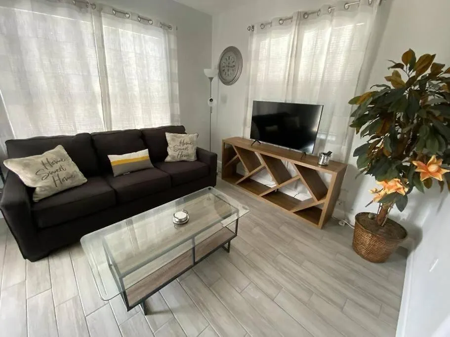 Beautiful Apartment In Tampa-A United States