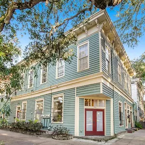 Liberty Corner Store Holiday home Savannah