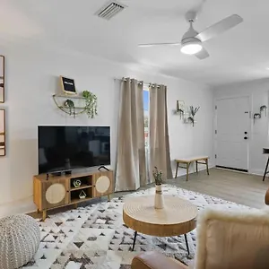 Apartment Boho Inspired In The Heart Of Bay!, Tampa